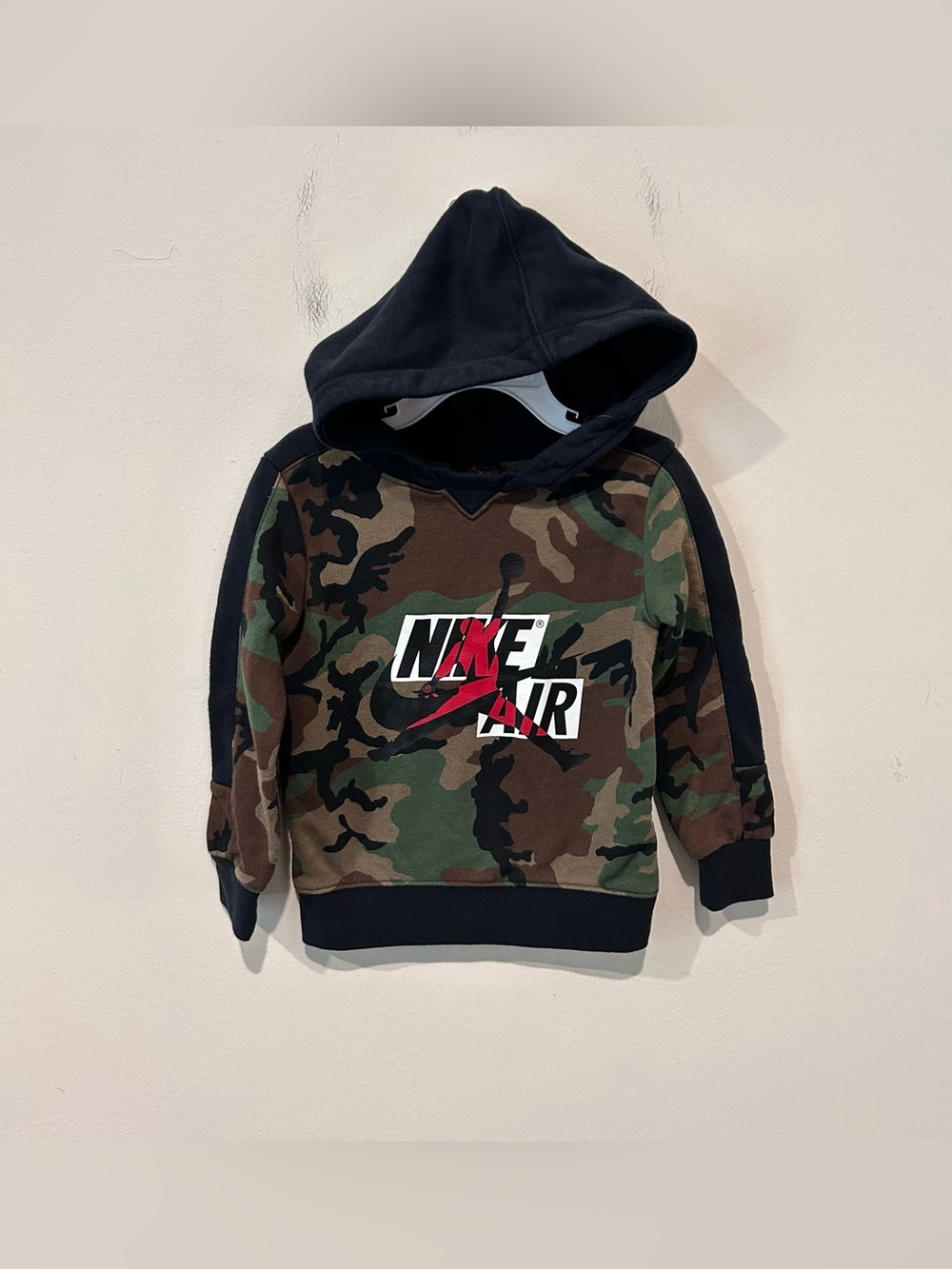 Nike camo hoodie